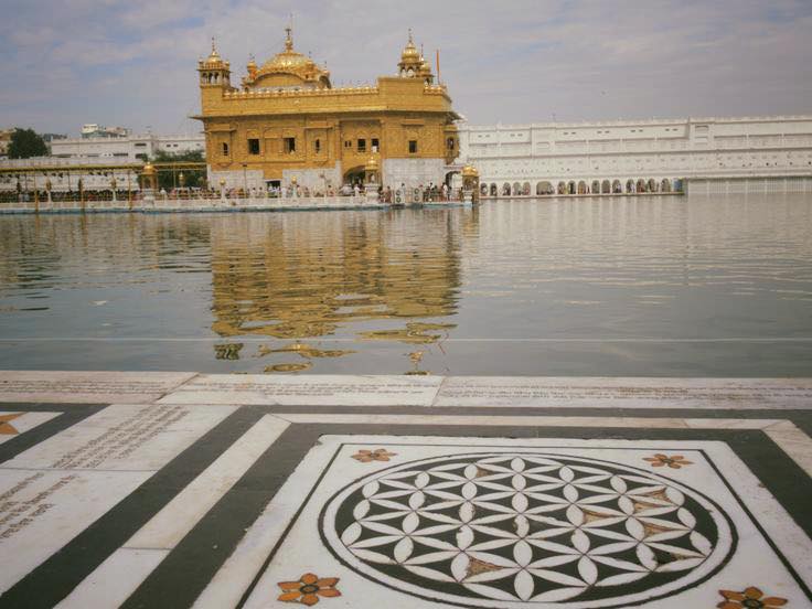 templo dorado Qurdwara en Amritsar, India
